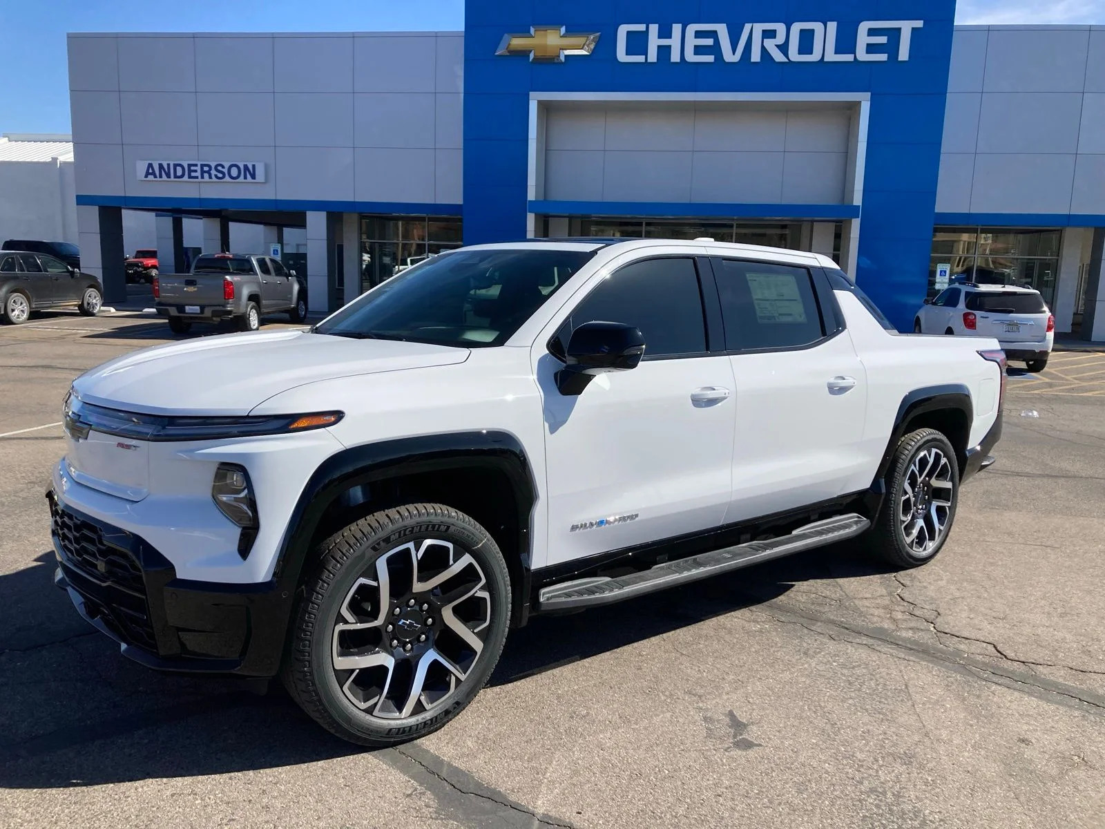 2025 Chevrolet Silverado EV RST Extended Range's photo