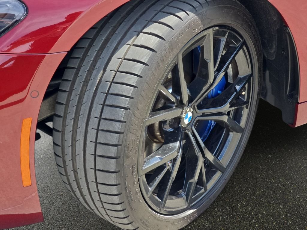 Used 2023 Red BMW 540i image 36