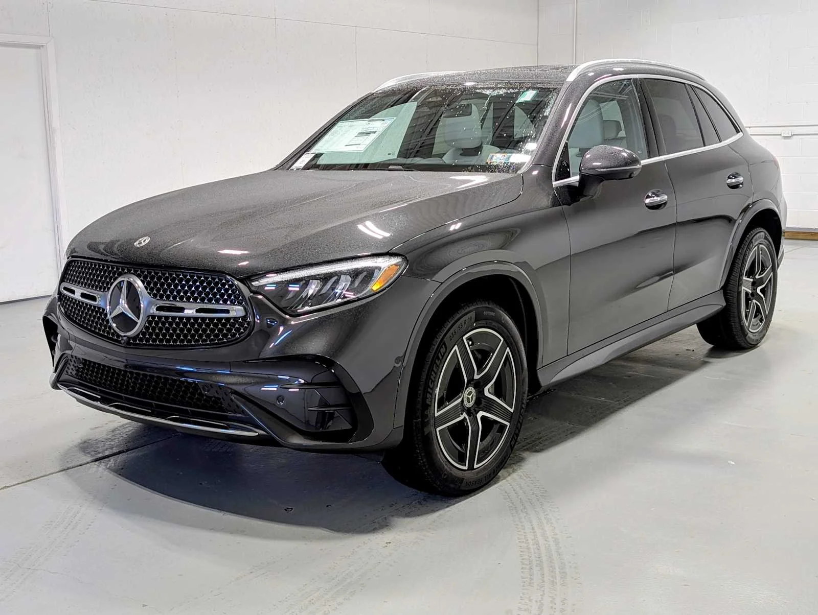 2026 Mercedes-Benz GLC GLC 300 4MATIC's photo