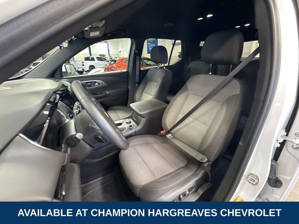 Used 2023 Summit White Chevrolet LT Cloth image 26