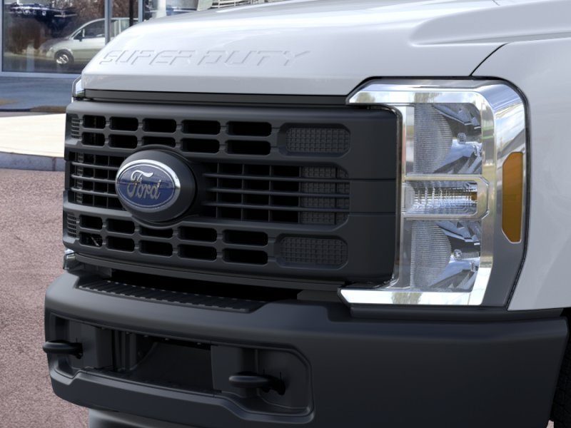 New 2026 Oxford White Ford XL image 17
