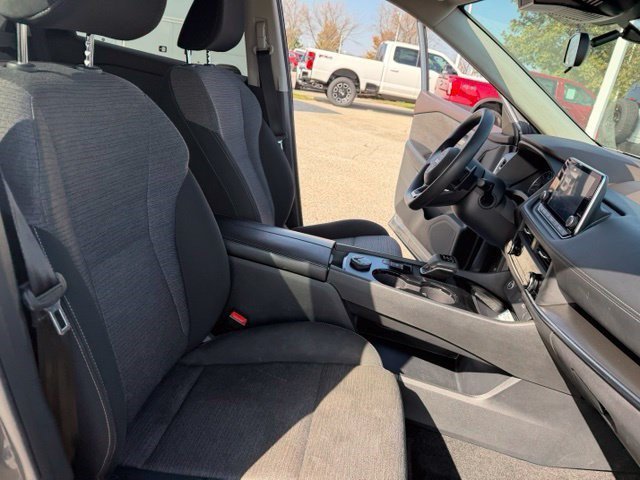 Certified Used 2023 Gun Metallic Nissan SV image 34