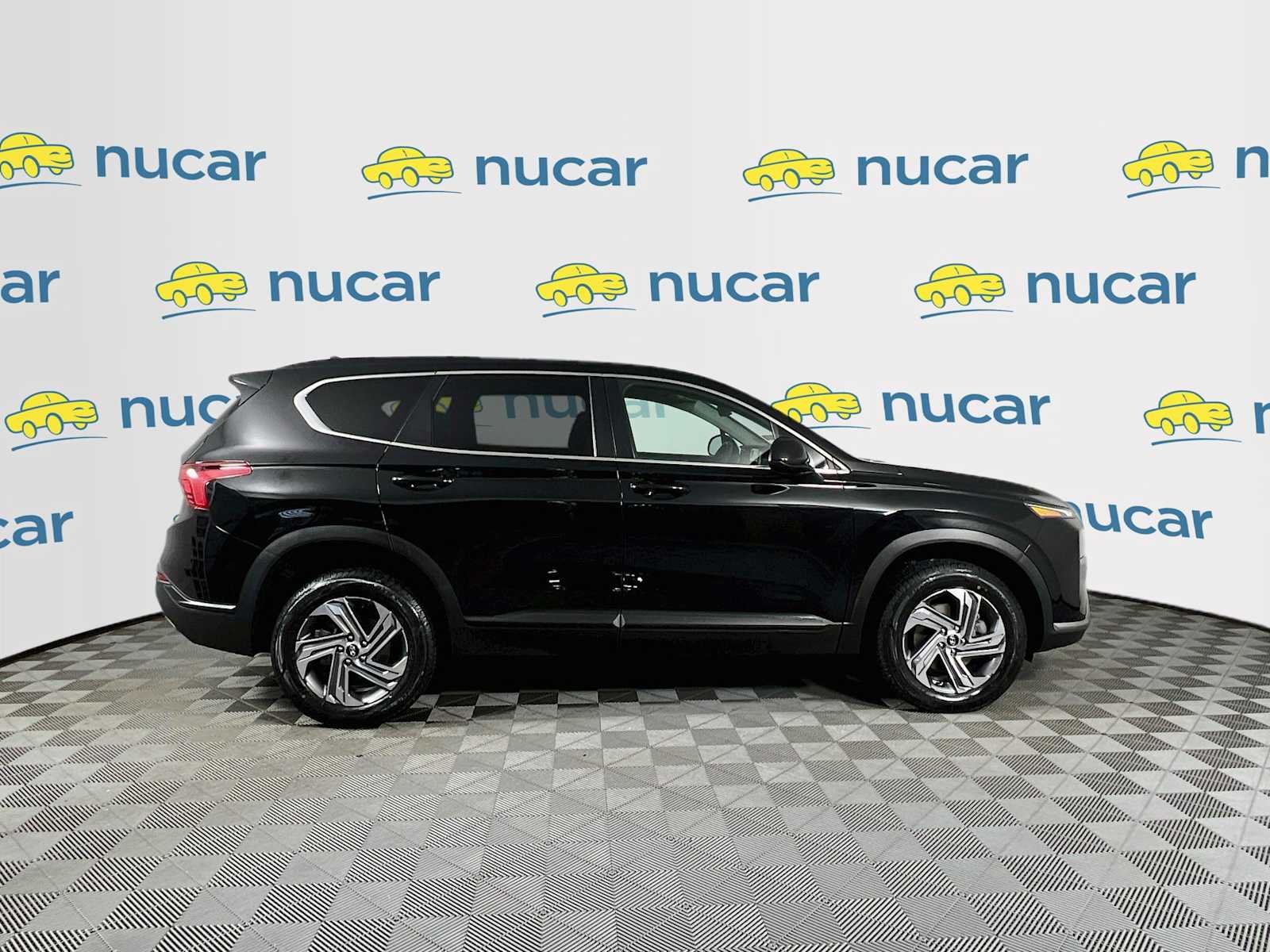 Used 2023 Twilight Black Hyundai SE image 8