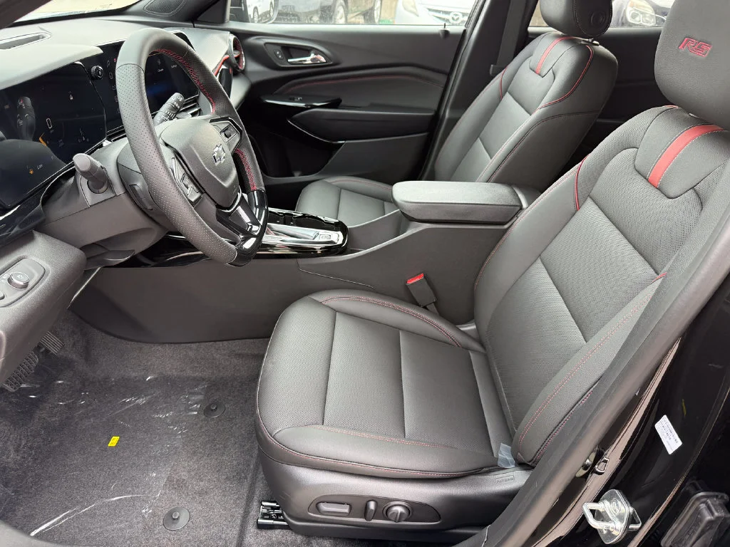 2026 Chevrolet Trax RS - Photo 13