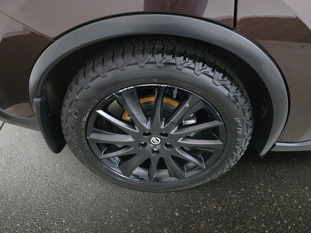 Used 2019 Brown Nissan Platinum image 33