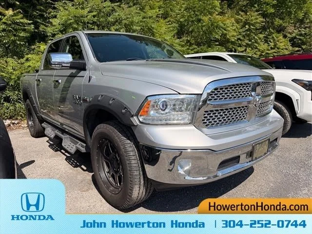 Used 2017 Silver Ram Laramie image 7