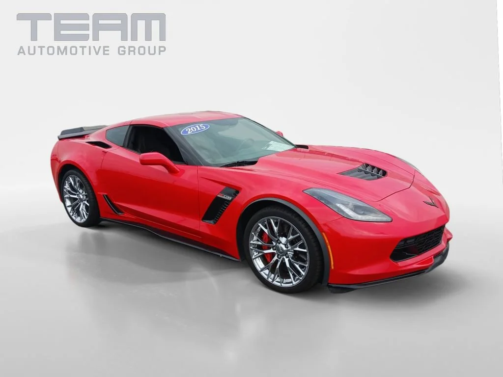 Used 2015 TORCH RED Chevrolet Z06 2LZ image 1
