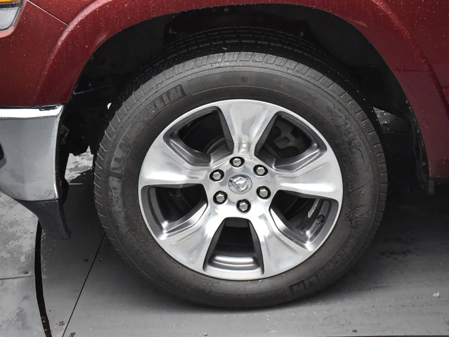 Used 2020 Delmonico Red Pearlcoat Ram Laramie image 32