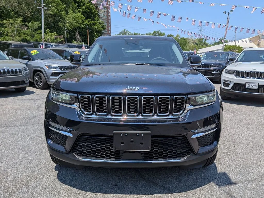 Used 2023 Black Jeep Limited image 3