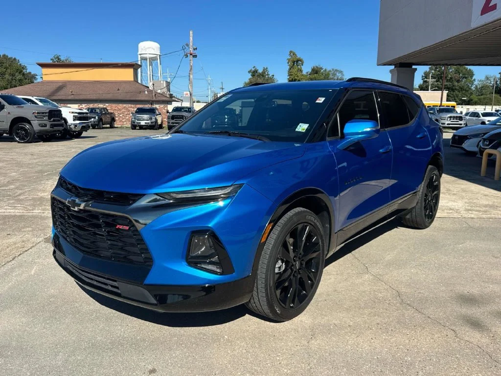 Used 2021 Blue Chevrolet RS image 7