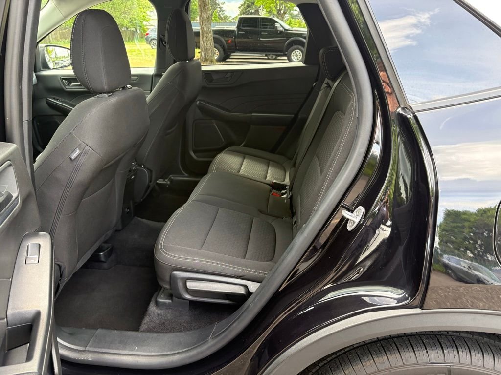 Used 2024 Black Metallic Ford Active image 14