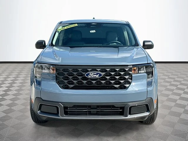 New 2026 Azure Gray Metallic Ford XLT image 2