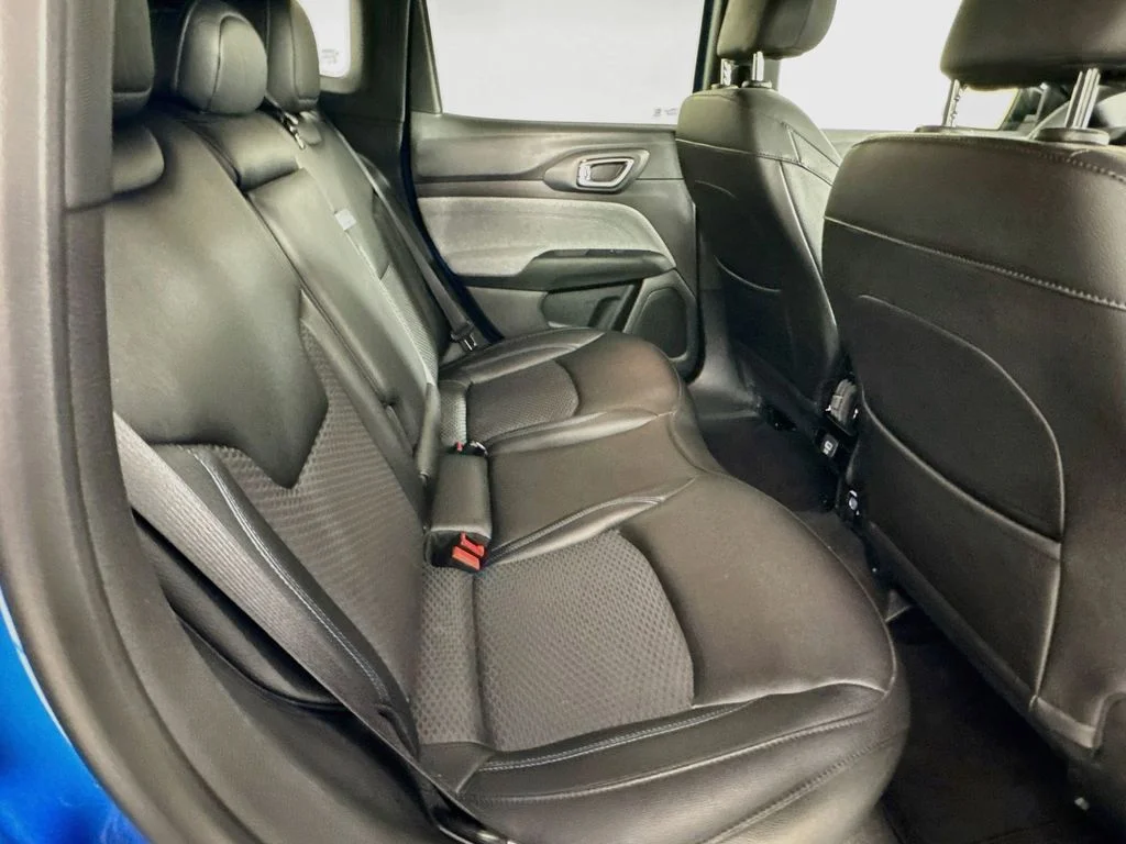 Used 2025 Blue Jeep Latitude image 32