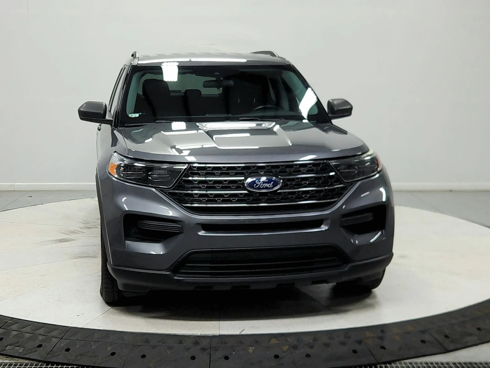 Used 2022 Carbonized Gray Metallic Ford XLT image 2