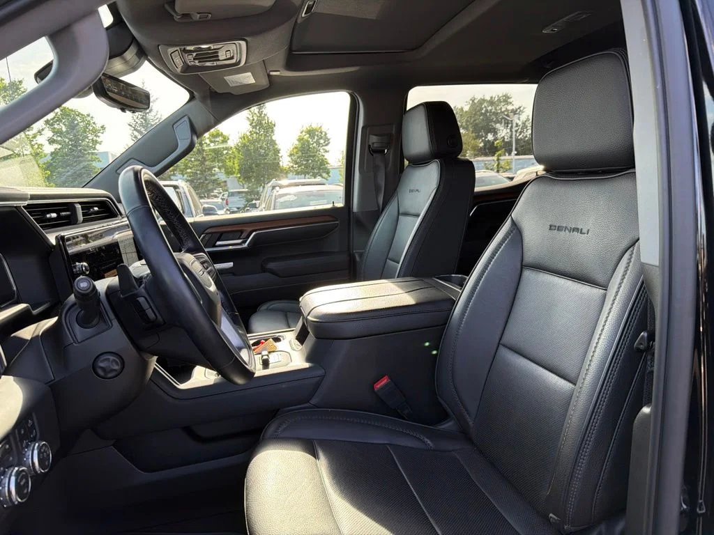 Used 2023 Black GMC Denali image 12