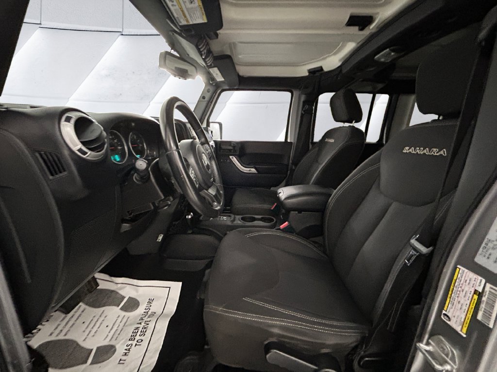 Used 2016 Silver Jeep Unlimited Sahara image 7