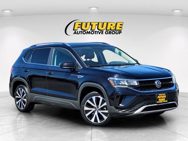 Used 2022 Black Volkswagen 1.5T SE image 1