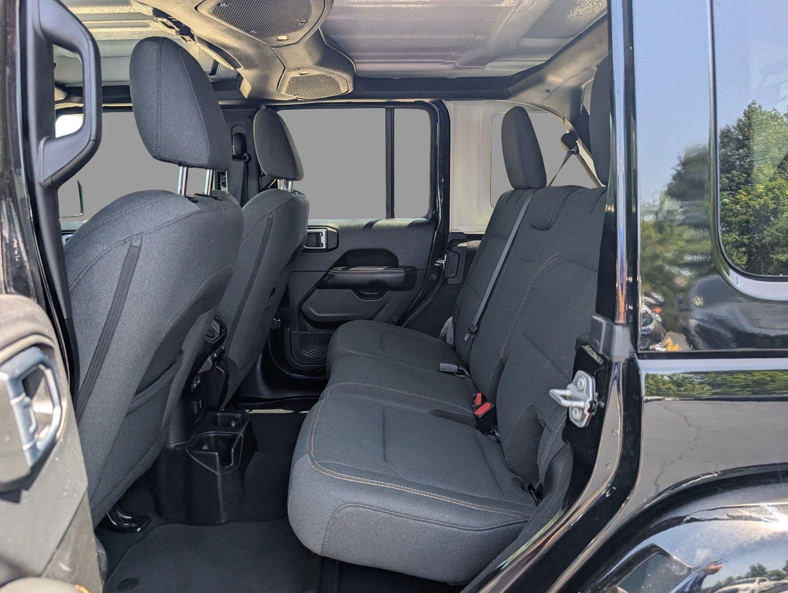 Used 2025 Black Clearcoat Jeep Sahara image 31