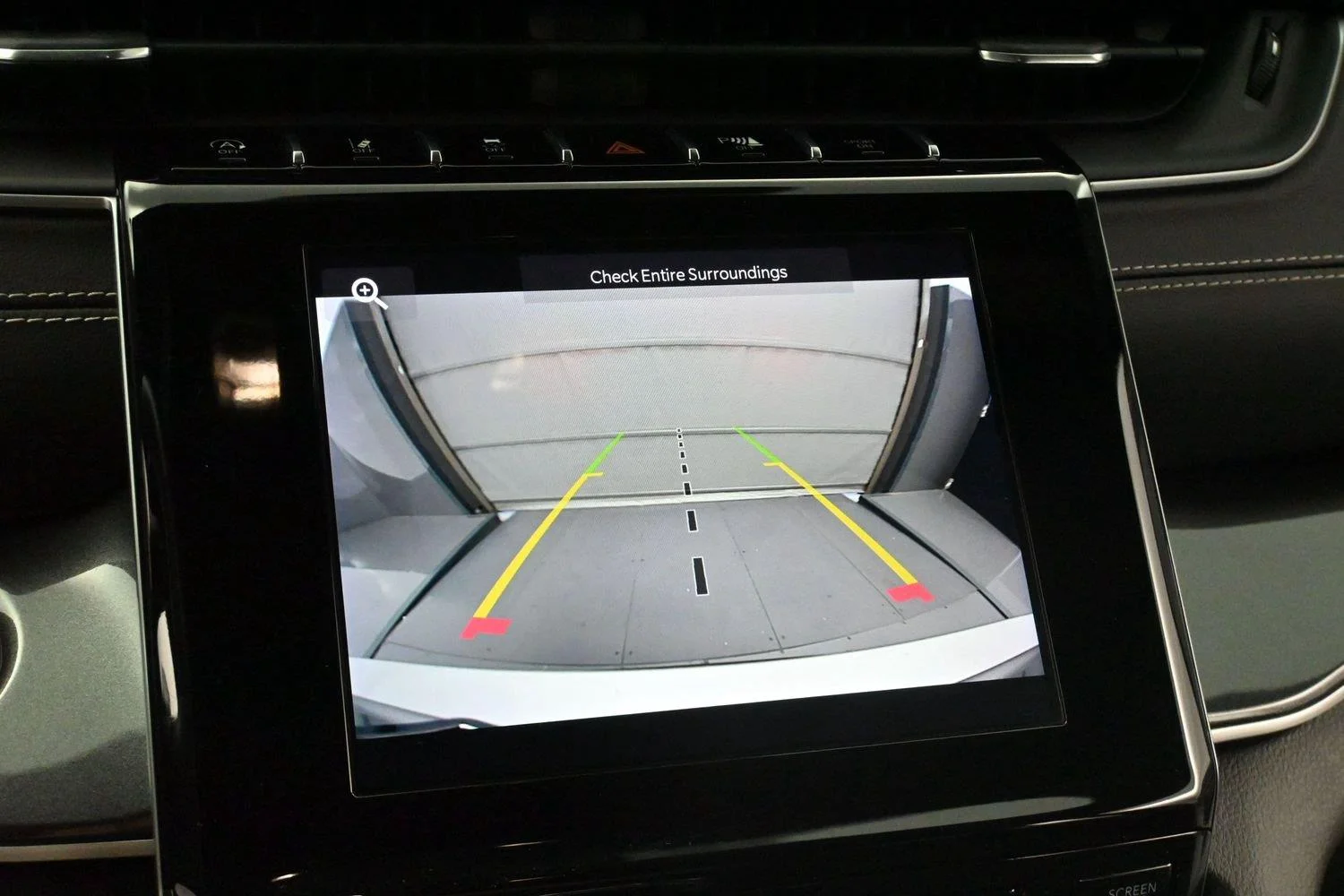 Used 2021 Silver Jeep Altitude image 20