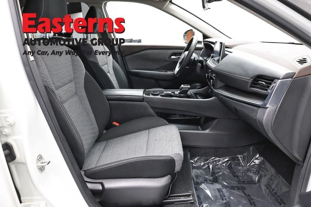 Used 2023 White Nissan SV image 26