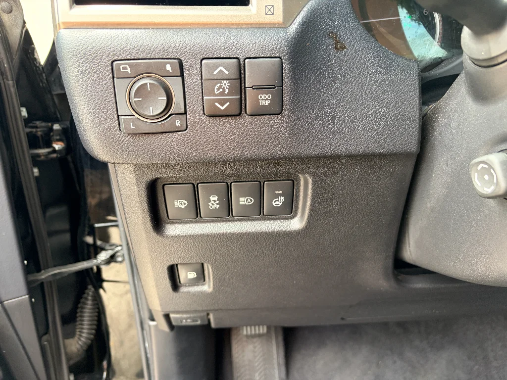 Used 2021 Black Onyx Lexus Premium image 32
