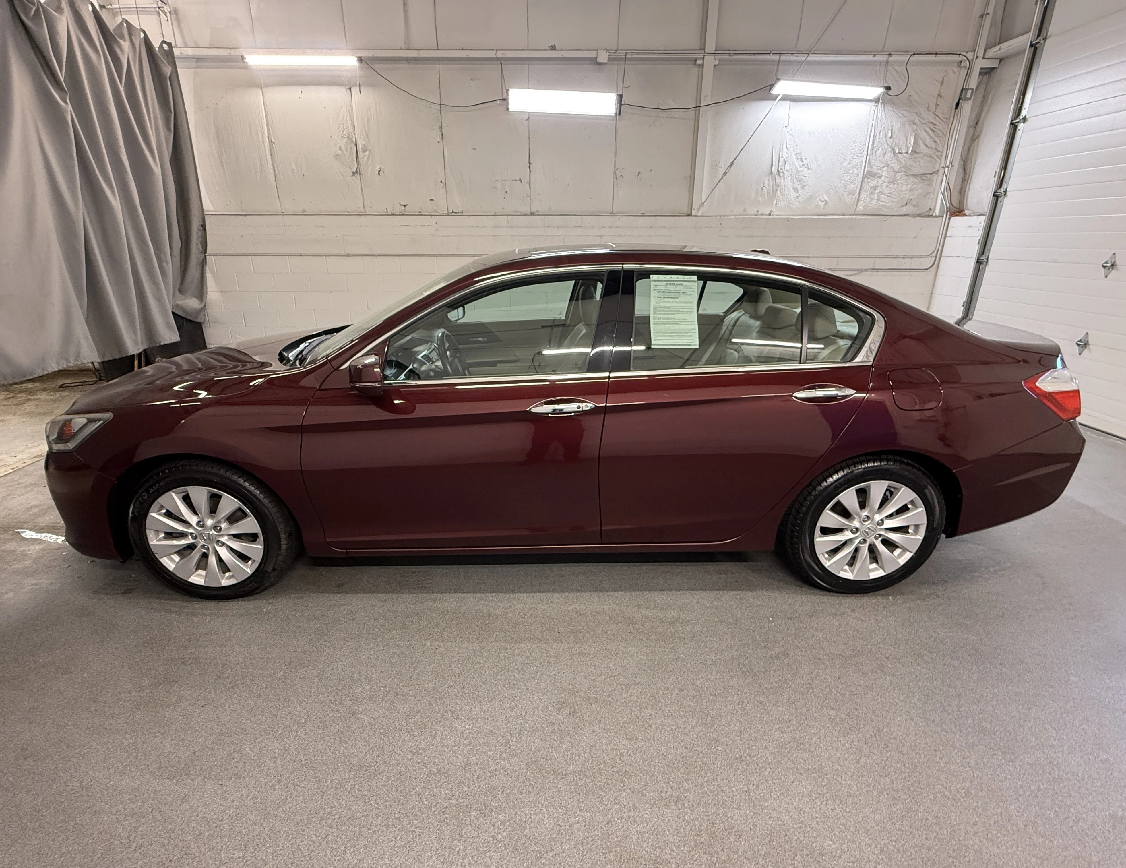 Used 2015 Basque Red Pearl II Honda EX-L image 5