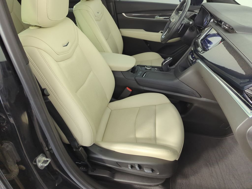 Used 2024 Black Cadillac Sport image 40