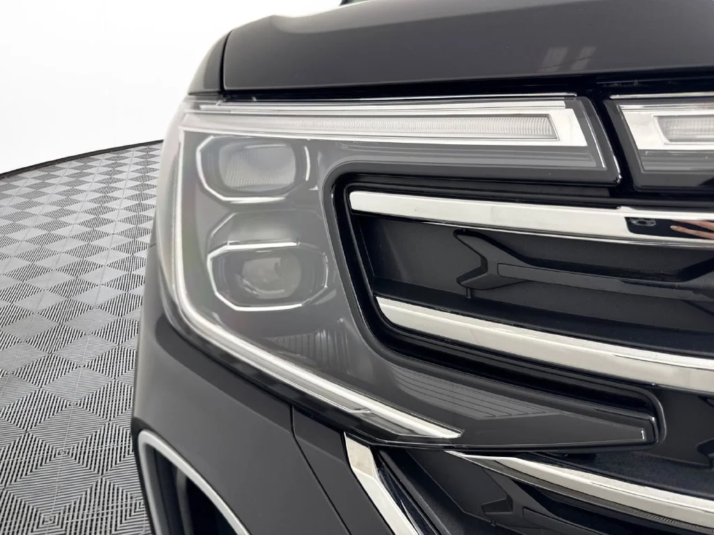 New 2026 Black Volkswagen SE w/Technology image 16