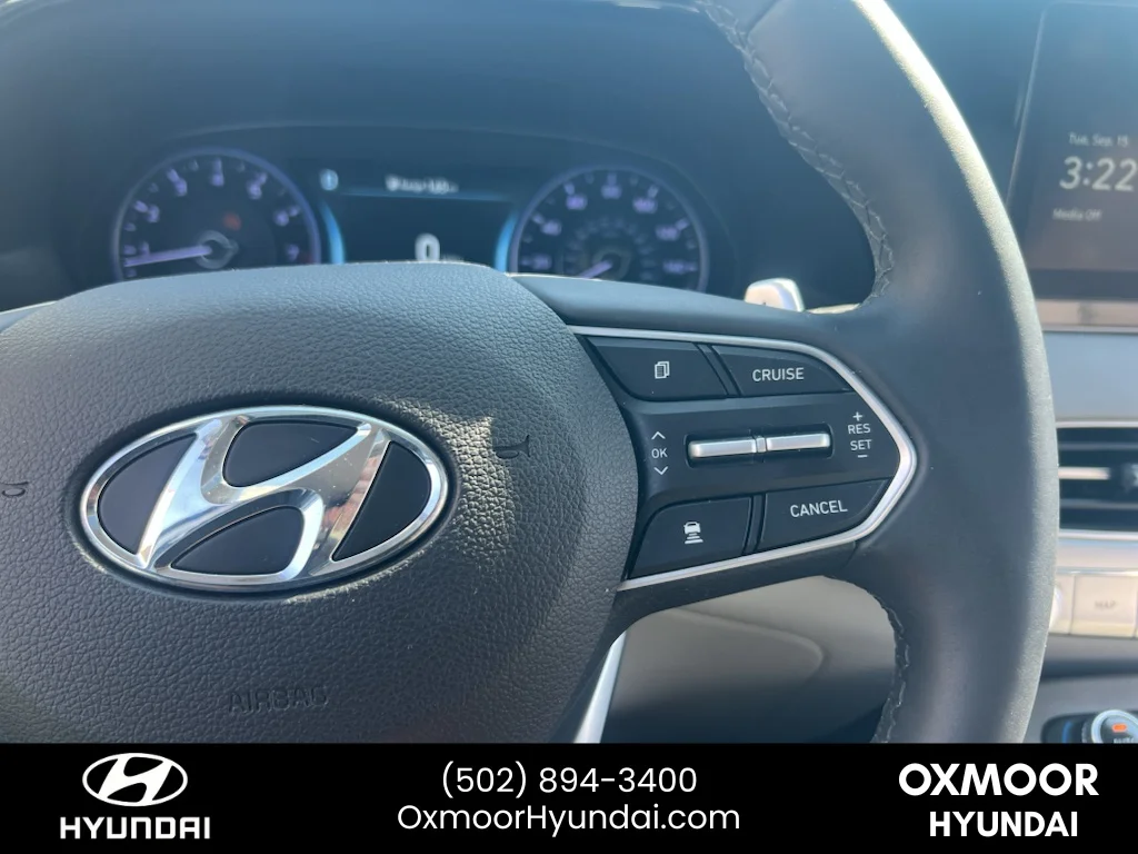 Used 2020 Hyper White Hyundai SEL image 8