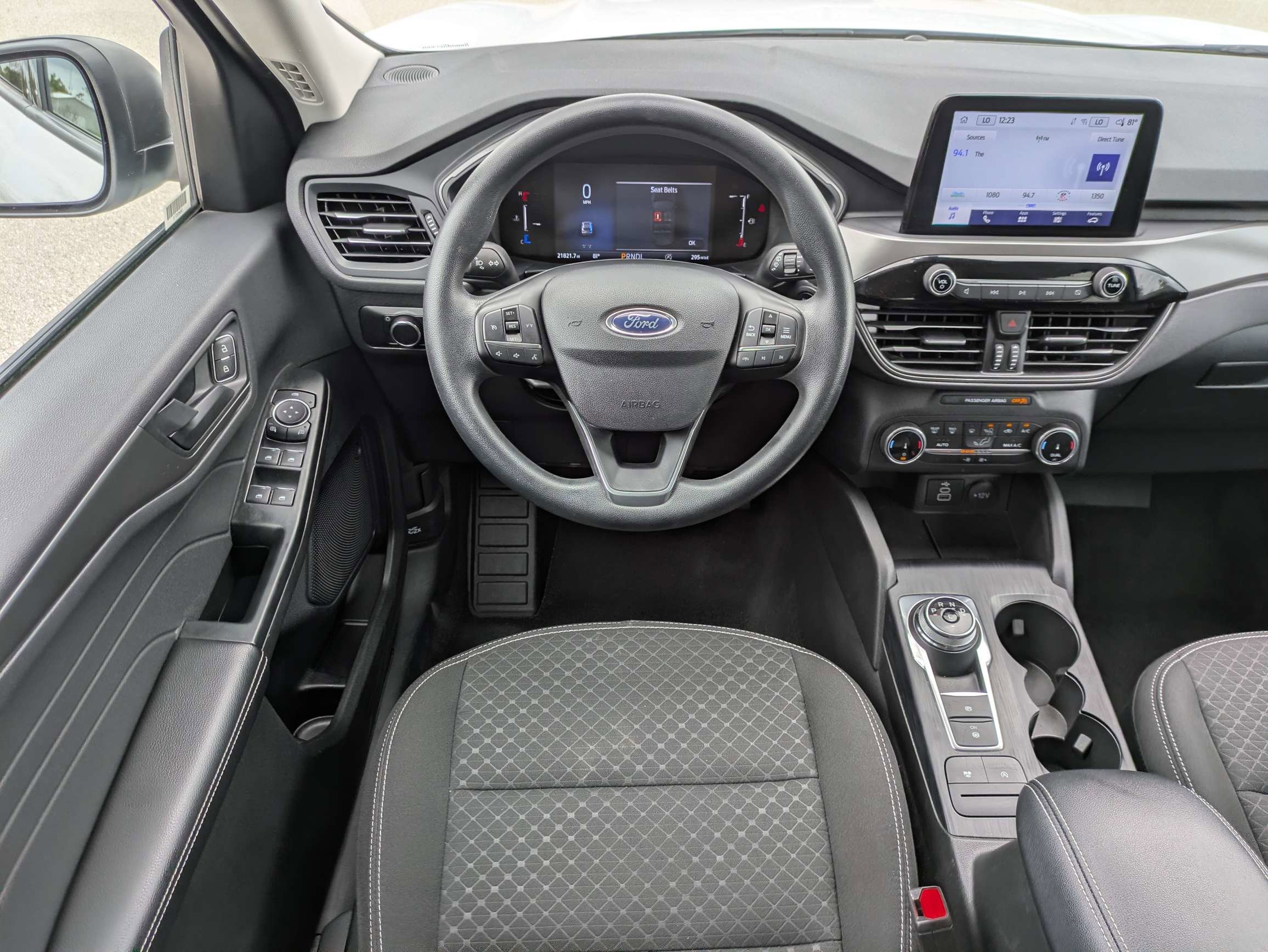 Used 2025 Oxford White Ford Active image 19