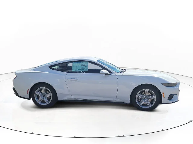 New 2026 Oxford White Ford EcoBoost Premium image 4
