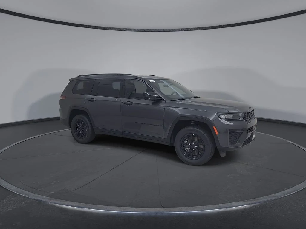 New 2026 Baltic Gray Metallic Clearcoat Jeep Altitude image 2
