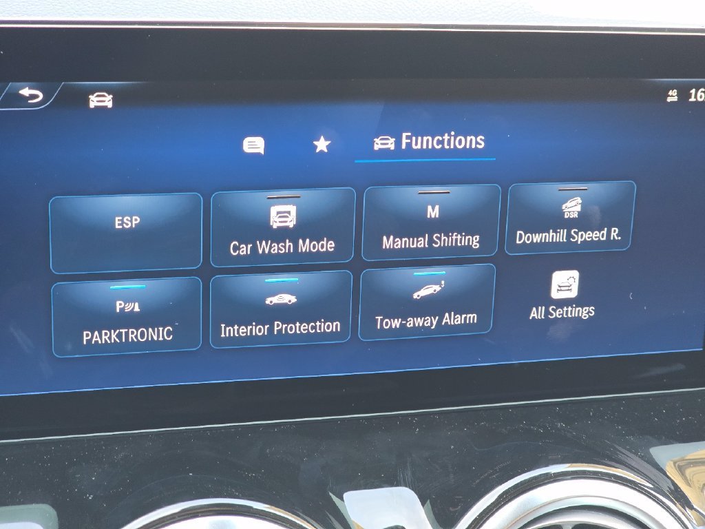 New 2026 Mountain Grey Metallic Mercedes-Benz GLA 250 image 52