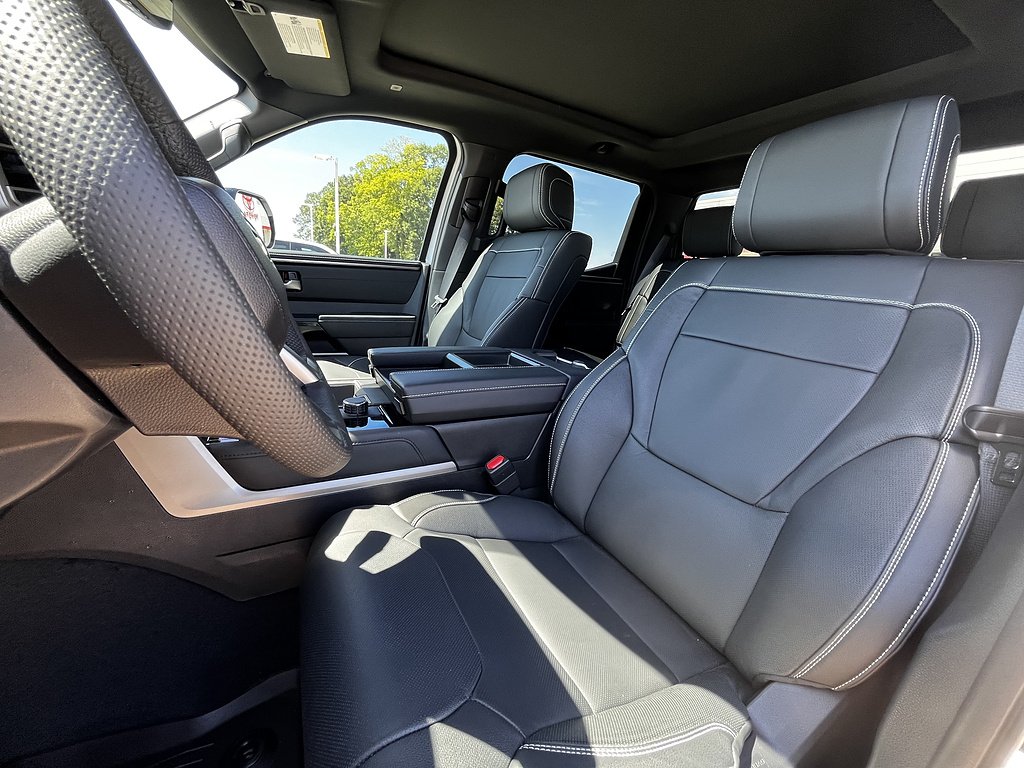 2026 Toyota Tundra Limited - Photo 8