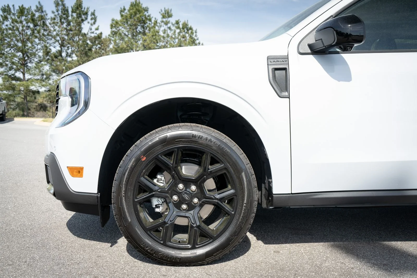New 2026 Space White Metallic Ford Lariat® image 4