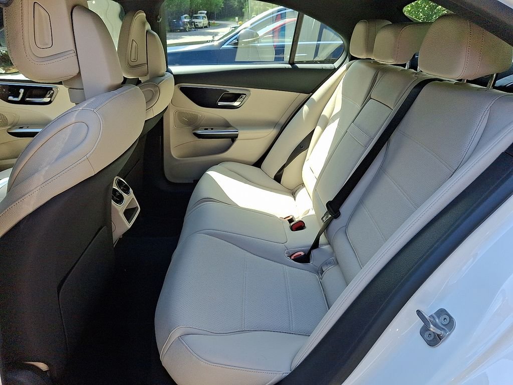 2025 Mercedes-Benz C-Class Sedan C 300 - Photo 10