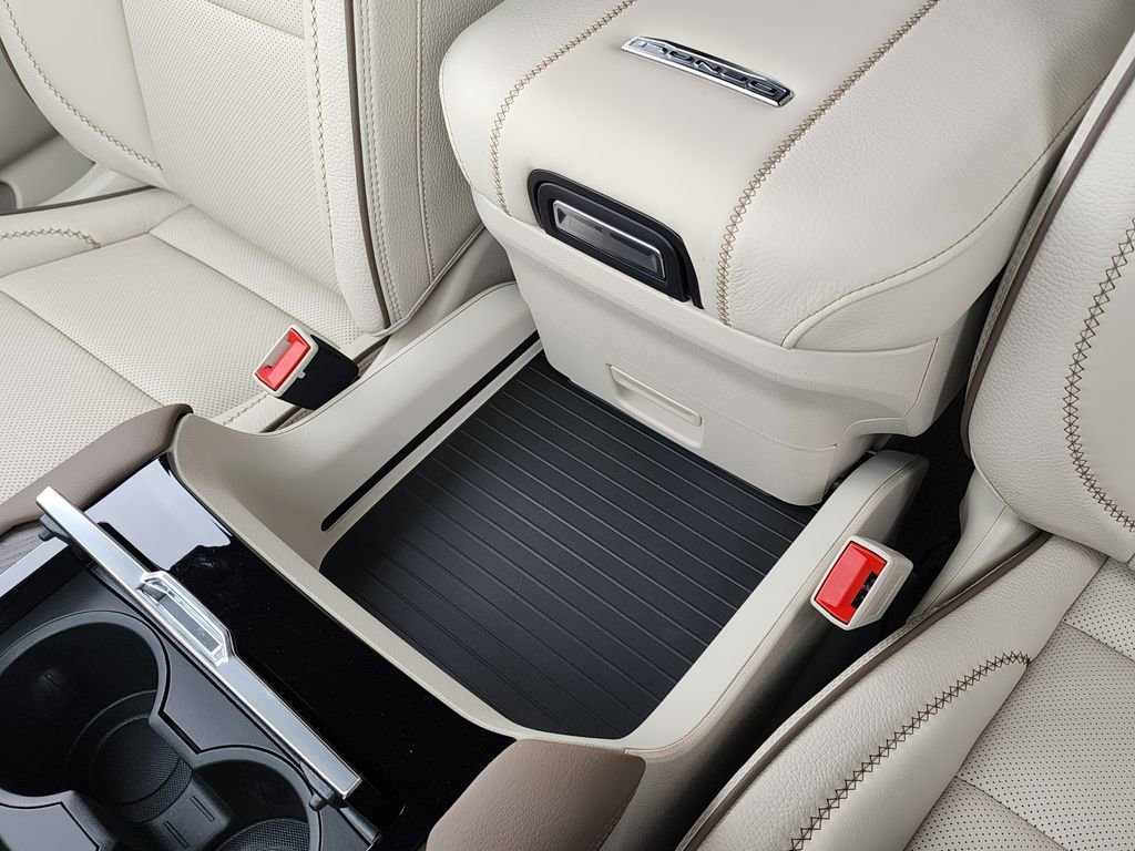 2026 GMC Yukon Denali - Photo 39
