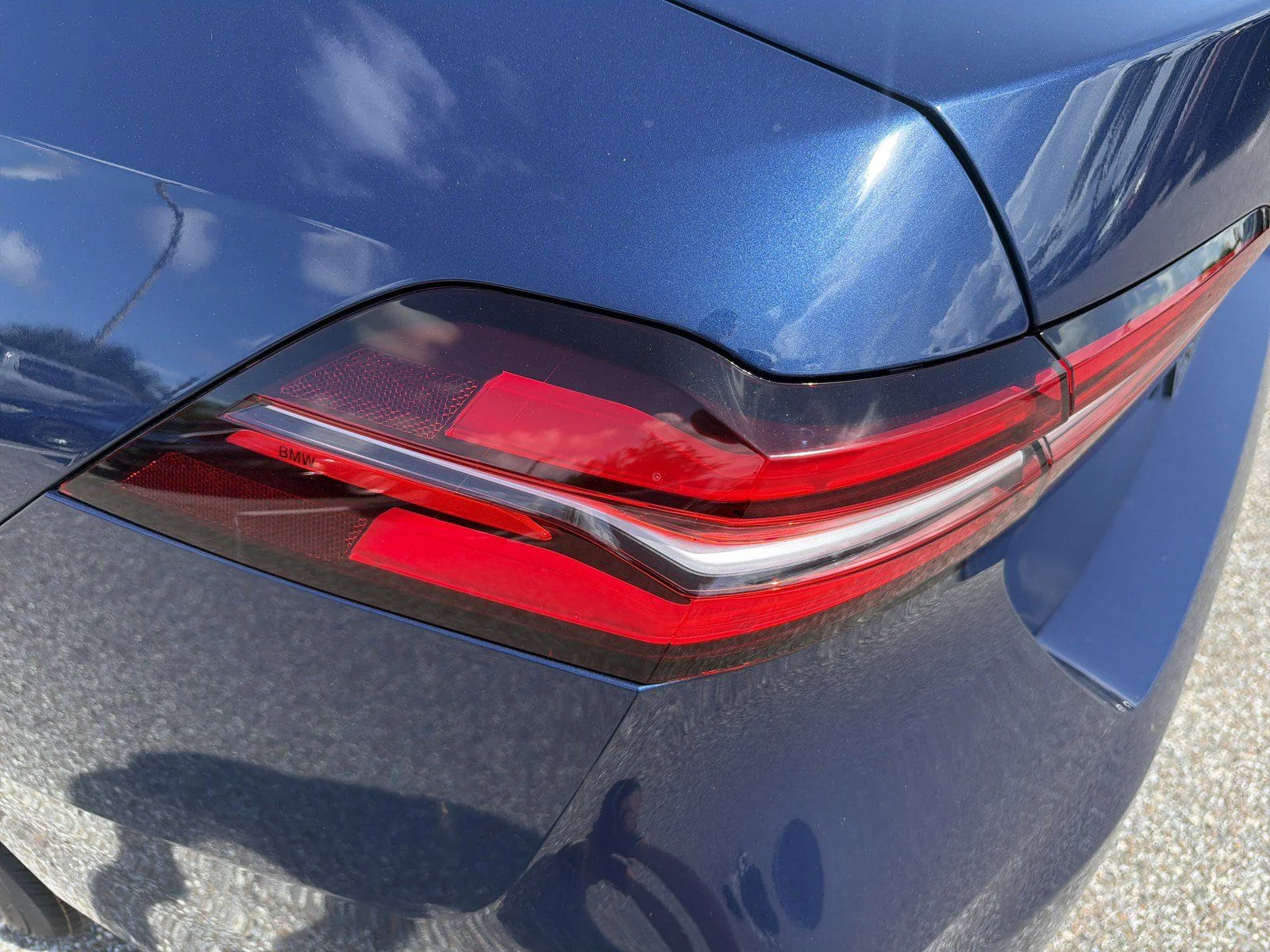 New 2027 Phytonic Blue Metallic BMW 530i image 11