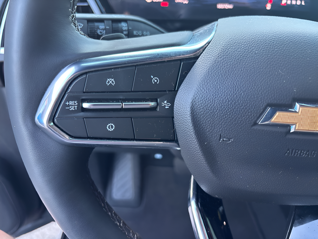 Used 2025 Black Chevrolet Premier image 14