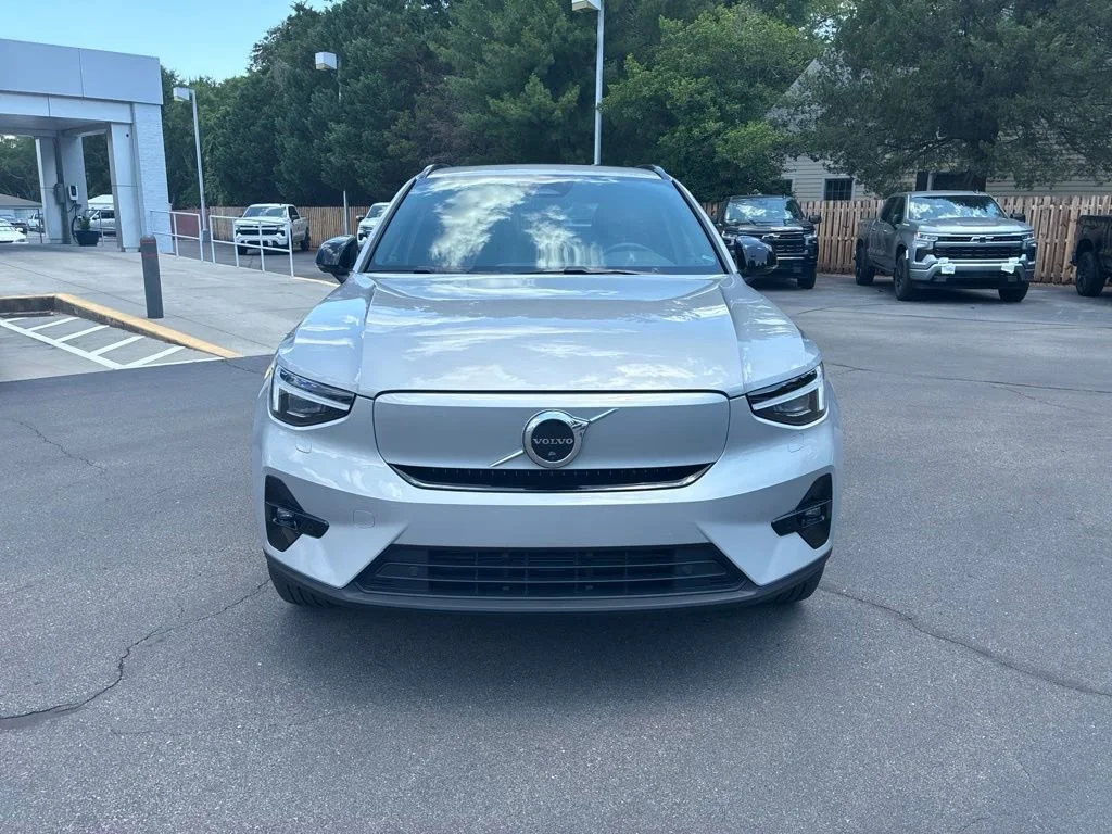 Used 2023 Volvo XC40 Ultimate with VIN YV4ED3UM5P2987036 for sale in Pinehurst, NC
