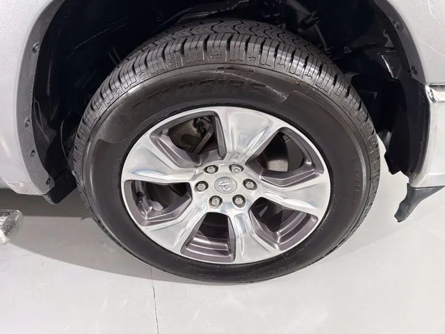 Used 2022 Silver Ram Laramie image 11
