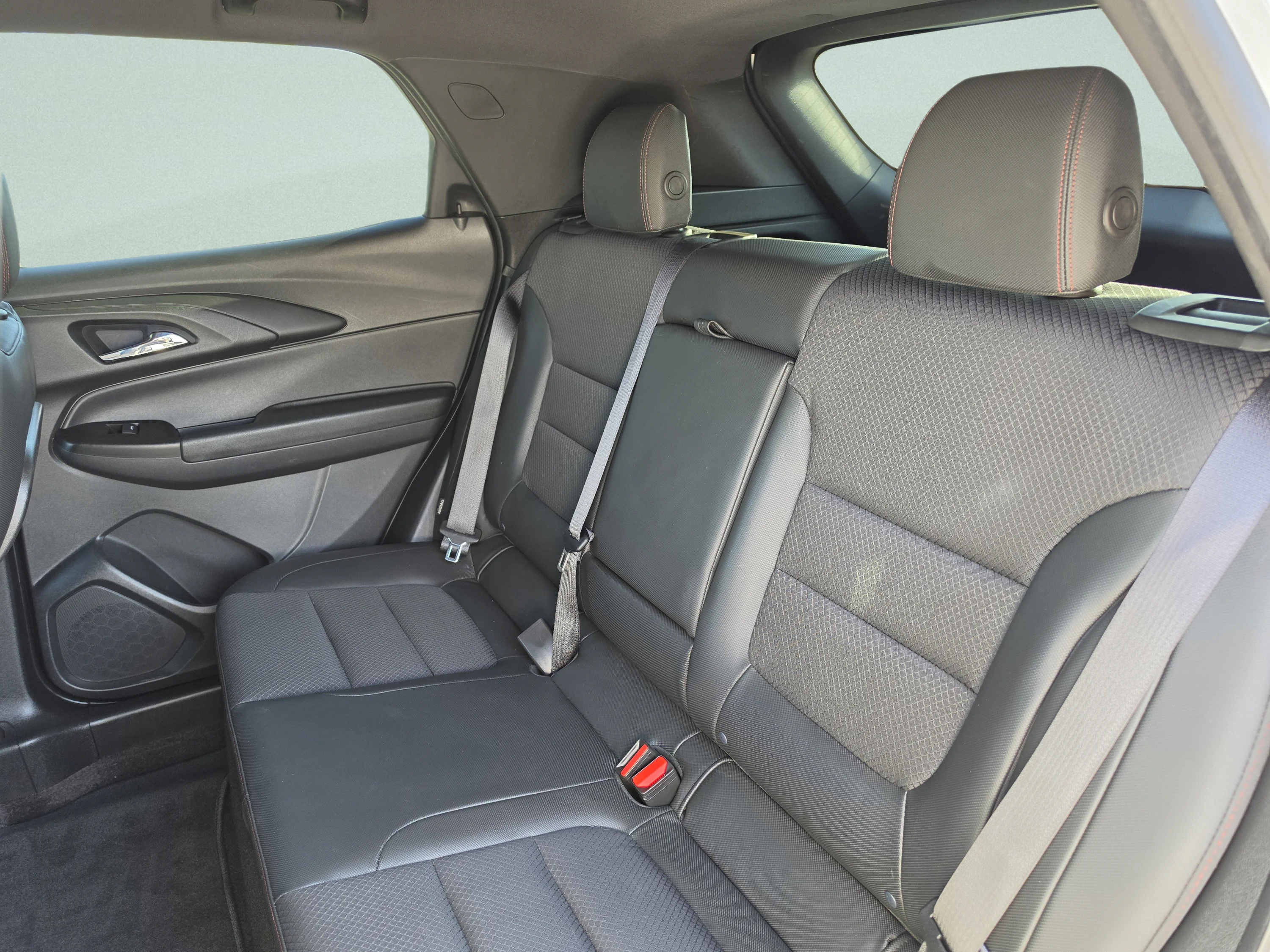 Used 2023 Summit White Chevrolet RS image 22