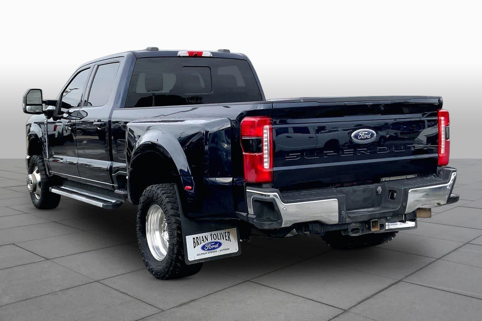 Used 2023 Antimatter Blue Metallic Ford LARIAT image 11