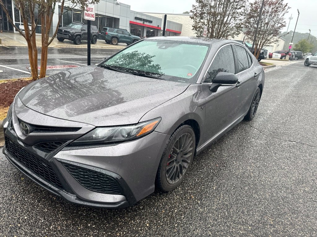 Used 2023  Toyota SE Nightshade image 1