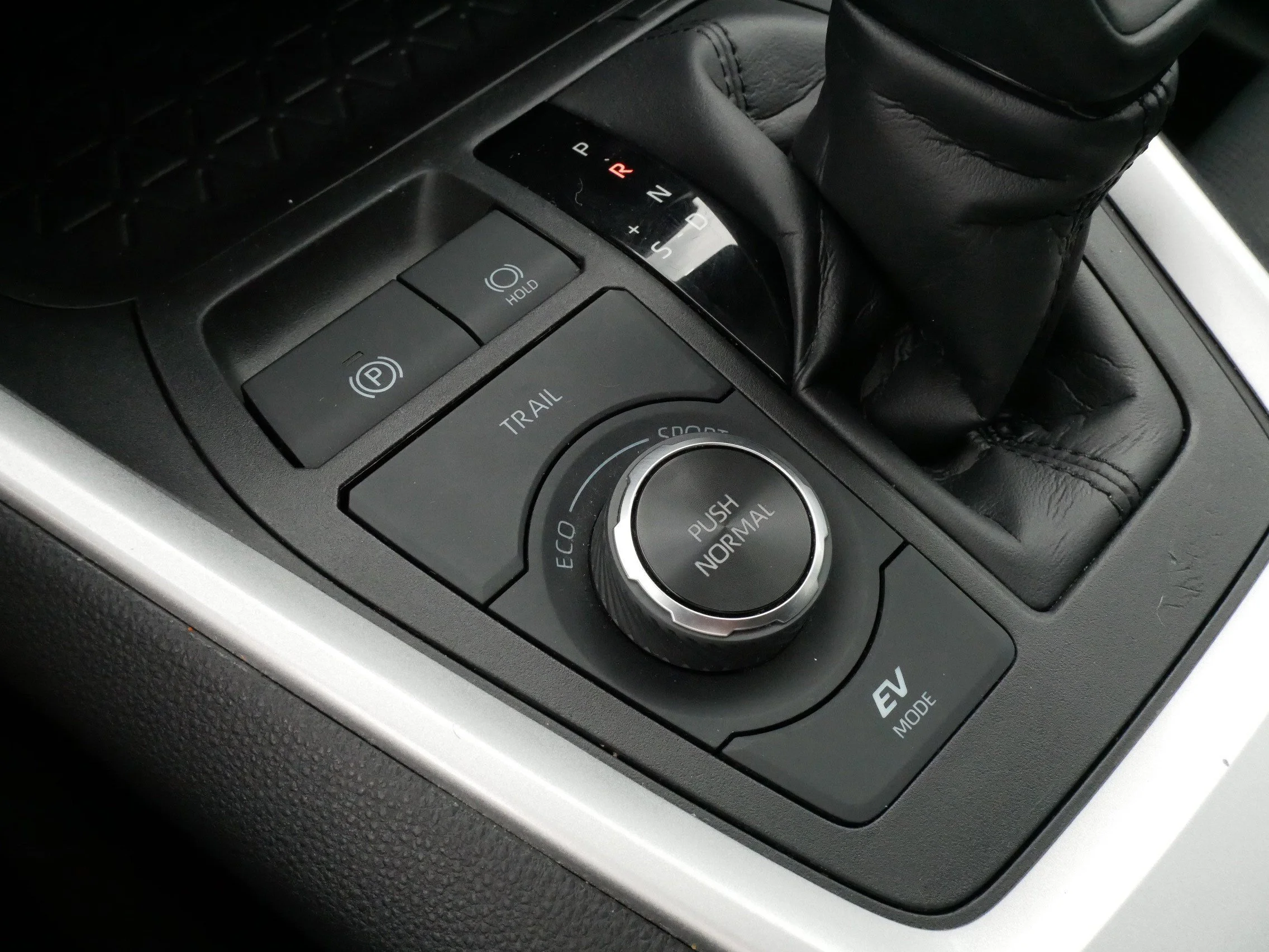 Used 2024 Magnetic Gray Metallic Toyota Hybrid XLE image 29