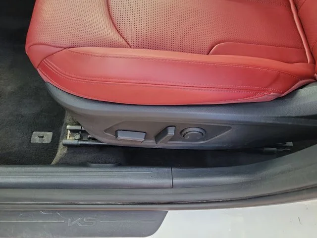 Used 2025 White Kia GT-Line image 15