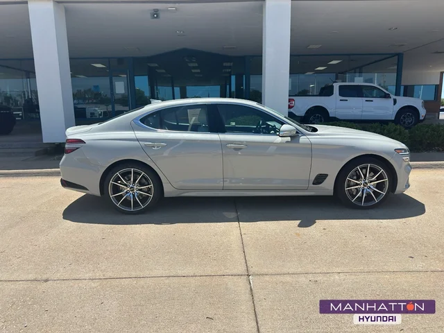 2025 Genesis G70 2.5T