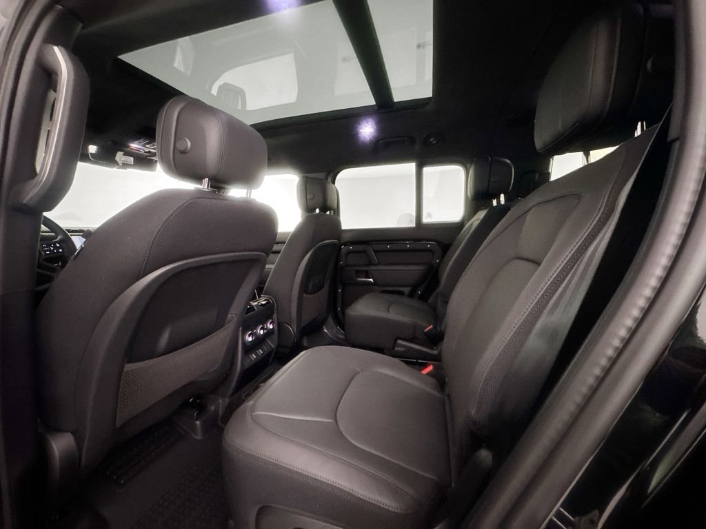 2026 Land Rover Defender V8 - Photo 24