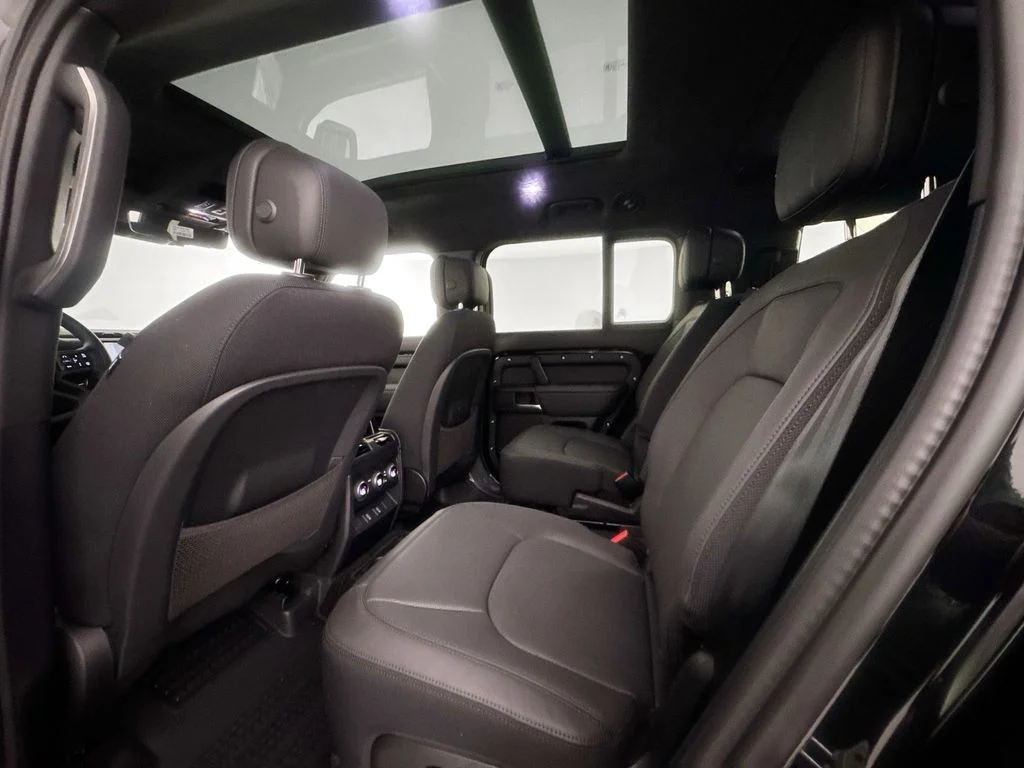 2026 Land Rover Defender V8 - Photo 24