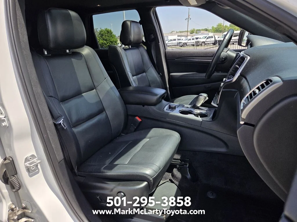 Used 2018 White Jeep Limited image 16